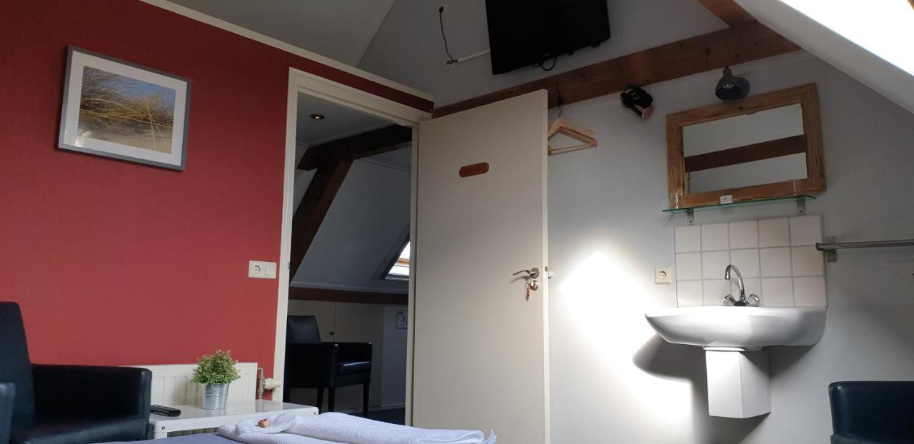 Bed And Breakfast "De Smousenhoek" Ouddorp Exterior foto